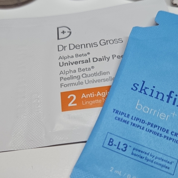 NEW Beauty Bundle Sampler Philosophy Glow Recipe Dennis Gross SkinFix VS - Picture 2 of 5